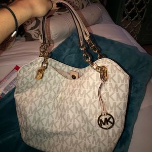 Michael Kors purse